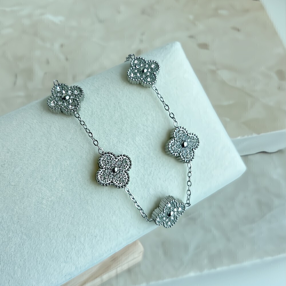 Pulseira trevo cravejado dupla face Prata 