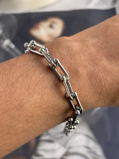 Pulseira inspiração 5 Trevo Prata em aço inox